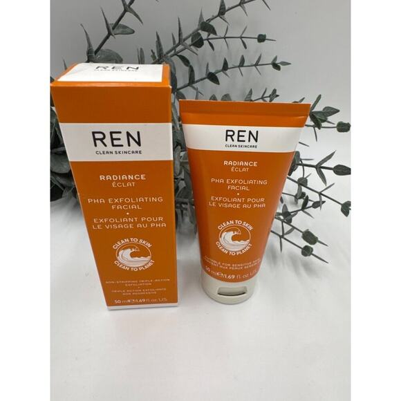 Ren Radiance New in. Box Éclat PHA Exfoliating Facial For Sensitive Skin 50ml - Picture 1 of 5